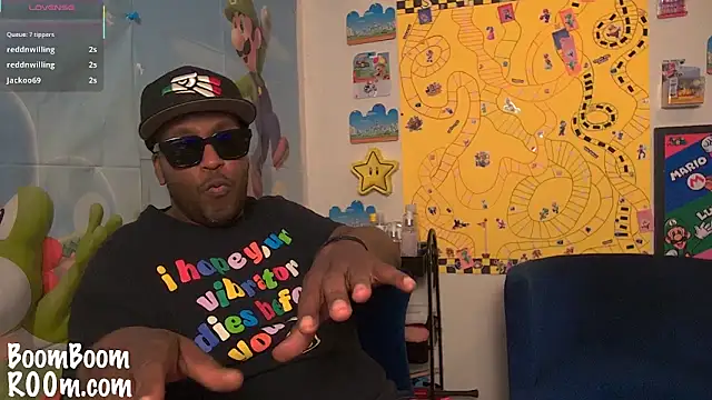 Snapshot of boomboomr00m chatting on 03.19.25 boomboomr00m online show from 03.19.25