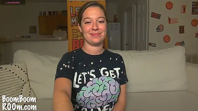 Snapshot of boomboomr00m chatting on 03.22.25 boomboomr00m online show from 03.22.25