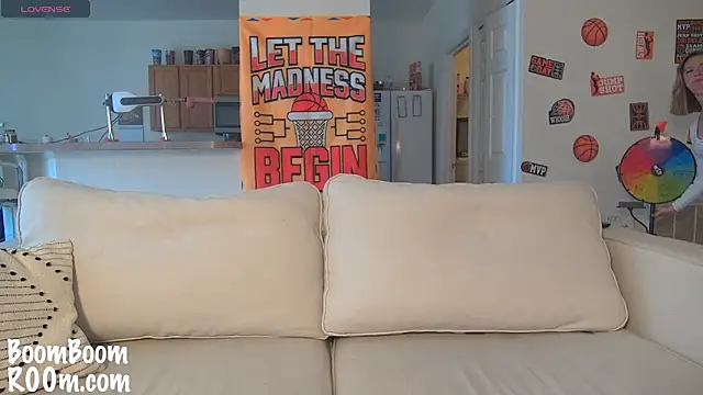 Snapshot of boomboomr00m chatting on 03.22.25 boomboomr00m online show from 03.22.25