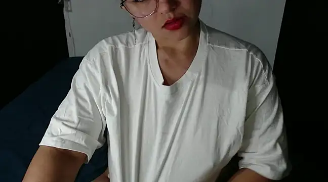 Snapshot of lizbodu chatting on 02.17.25 lizbodu online show from 02.17.25