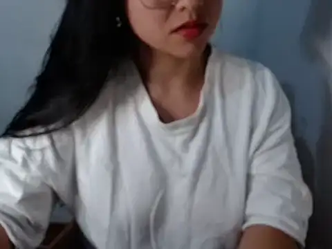 Snapshot of lizbodu chatting on 03.16.25 lizbodu online show from 03.16.25