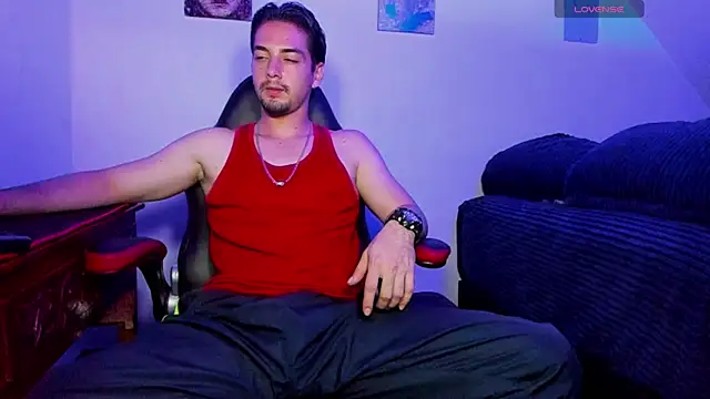 Snapshot of Alex_smith00 chatting on 01.18.25 Alex smith00 online show from 01.18.25