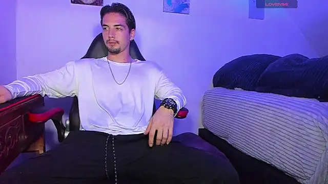 Snapshot of Alex_smith00 chatting on 01.19.25 Alex smith00 online show from 01.19.25