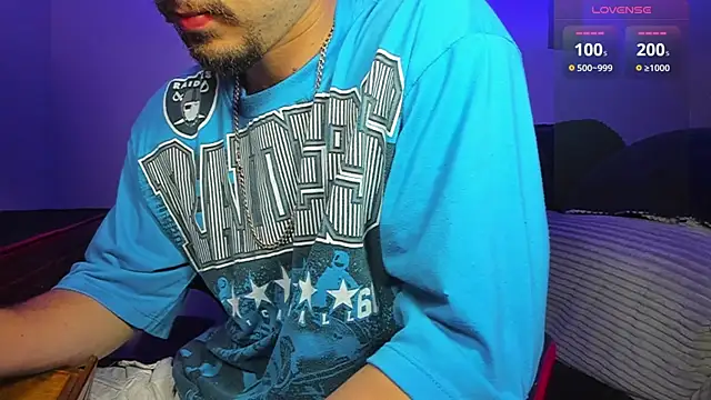 Snapshot of Alex_smith00 chatting on 02.02.25 Alex smith00 online show from 02.02.25