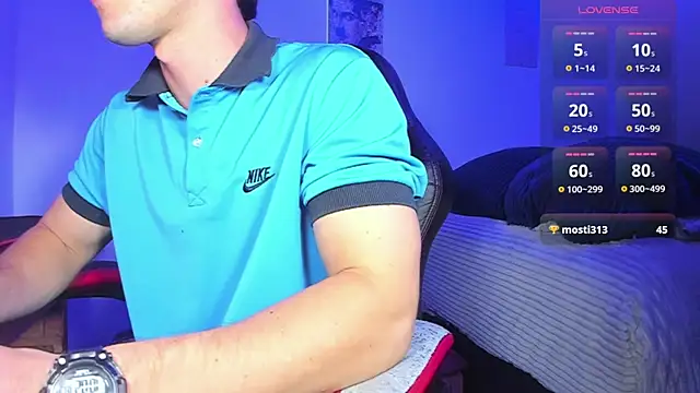 Snapshot of Alex_smith00 chatting on 03.10.25 Alex smith00 online show from 03.10.25