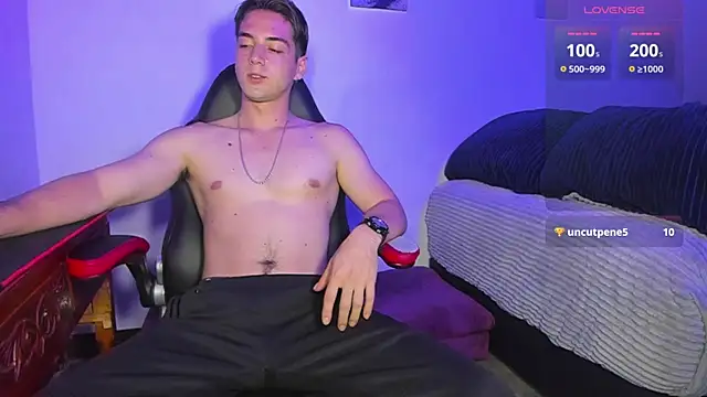 Snapshot of Alex_smith00 chatting on 03.13.25 Alex smith00 online show from 03.13.25