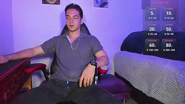 Snapshot of Alex_smith00 chatting on 03.16.25 Alex smith00 online show from 03.16.25