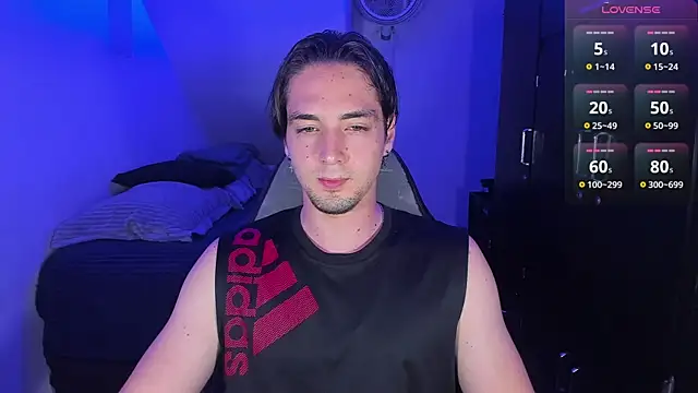 Snapshot of Alex_smith00 chatting on 10.01.25 Alex smith00 online show from 10.01.25