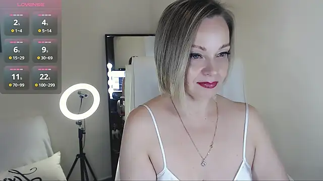 Tilly Eliot online show from 02.20.25