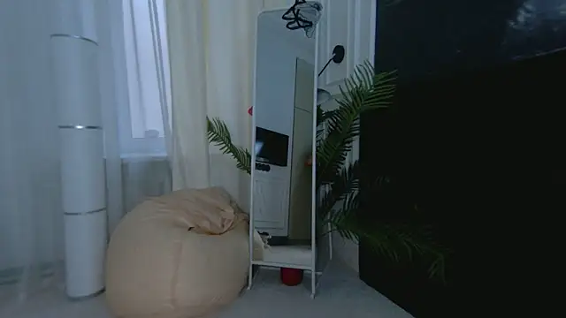 SofiaFoster  online show from 10.10.25