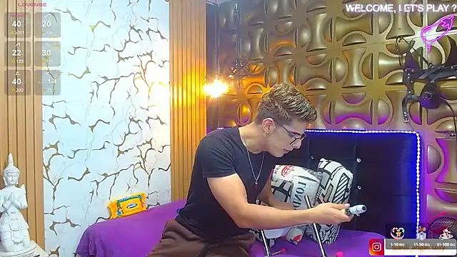 angel sexyevil online show from 11.17.25