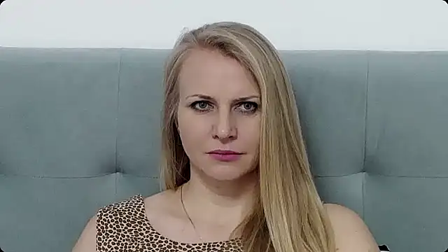 K  Adrienne online show from 01.11.25