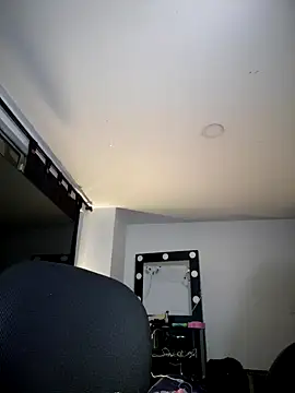 Snapshot of RsellAmb chatting on 12.03.24 RsellAmb online show from 12.03.24