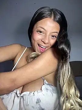 Snapshot of RsellAmb chatting on 03.02.25 RsellAmb online show from 03.02.25