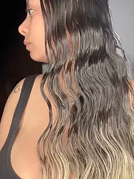 Snapshot of RsellAmb chatting on 10.19.25 RsellAmb online show from 10.19.25