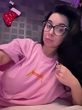 YreneRay online show from 12.27.24