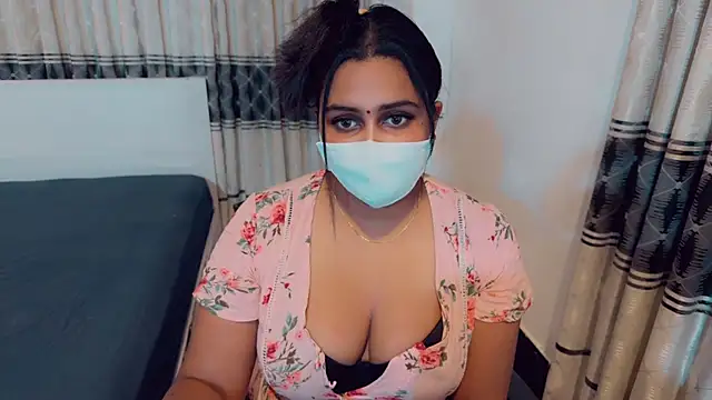 Snapshot of SonY_CaM chatting on 02.26.26 SonY CaM online show from 02.26.26