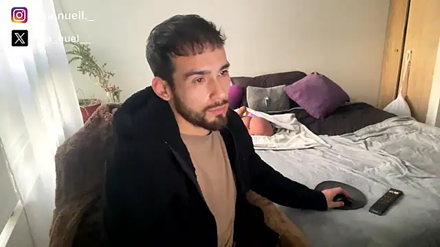 Snapshot of Emanuell__ chatting on 04.28.26 Emanuell online show from 04.28.26