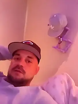 Snapshot of Jewfish420 chatting on 12.27.24 Jewfish420 online show from 12.27.24