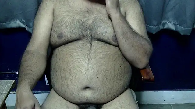 Snapshot of hairysubcub_70 chatting on 01.16.26 hairysubcub 70 online show from 01.16.26