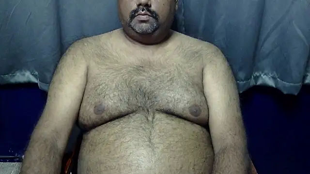 Snapshot of hairysubcub_70 chatting on 02.06.26 hairysubcub 70 online show from 02.06.26