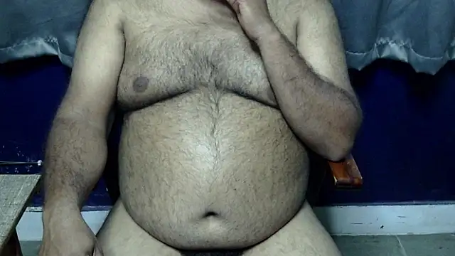 Snapshot of hairysubcub_70 chatting on 02.22.26 hairysubcub 70 online show from 02.22.26