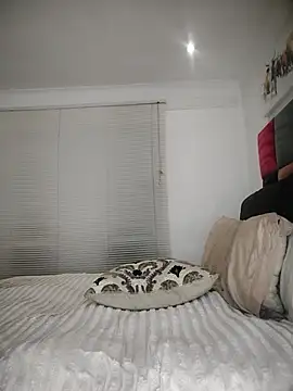 Snapshot of sexyTHANDO chatting on 02.27.25 sexyTHANDO online show from 02.27.25