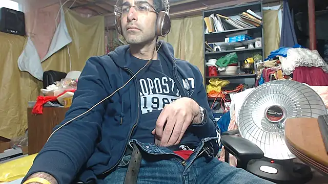 Gsmile1 online show from 12.18.24