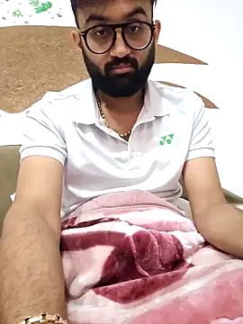 Snapshot of love4shownude chatting on 12.27.24 love4shownude online show from 12.27.24