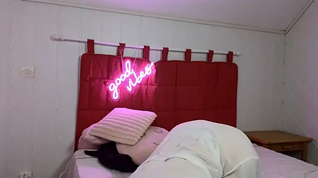 TiffanyDollxxx online show from 10.08.25