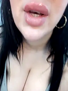 Queen sousou online show from 02.02.25