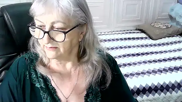 LolkaAlyss online show from 11.27.25