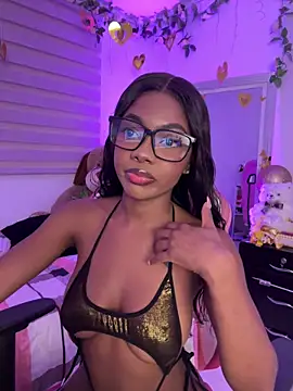 Snapshot of Vane_Rossee chatting on 02.11.26 Vane Rossee online show from 02.11.26