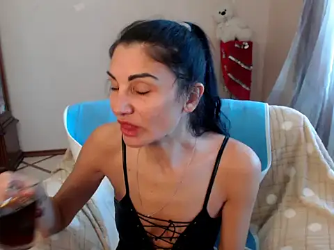 Karina8571 online show from 11.25.25