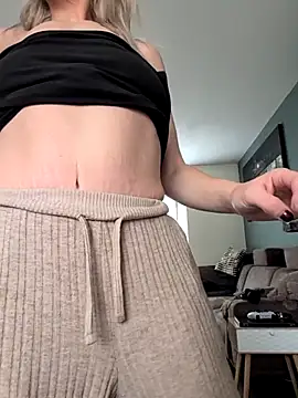 NaomiAndFriends online show from 10.17.25