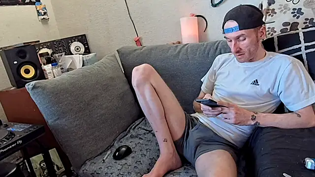 pyrowuff online show from 03.09.26