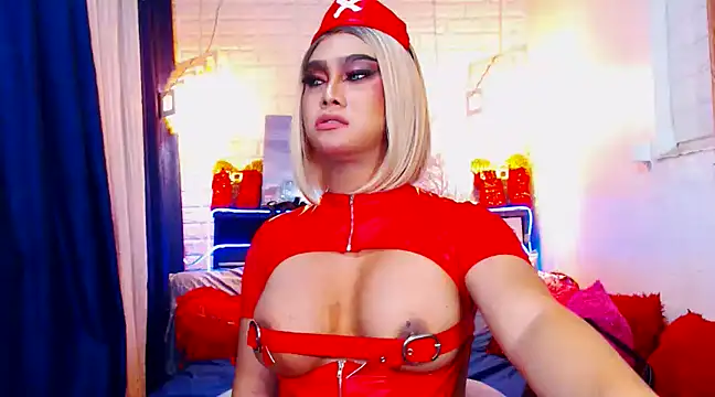 TsGoddessNhicolle online show from 12.06.24