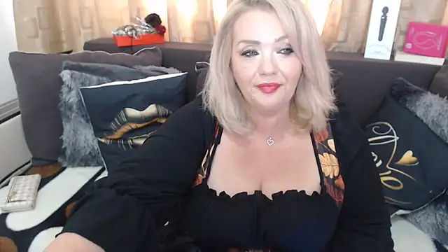 Snapshot of MsMelyssaxx chatting on 06.05.26 MsMelyssaxx online show from 06.05.26