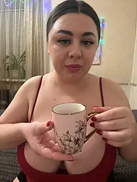 Snapshot of Sara_Slow chatting on 01.08.25 Sara Slow online show from 01.08.25