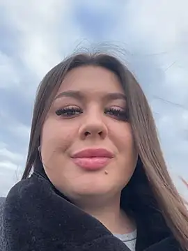 Snapshot of Sara_Slow chatting on 02.05.25 Sara Slow online show from 02.05.25