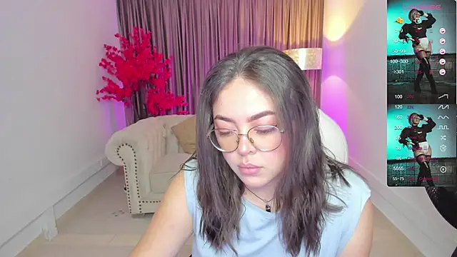 Snapshot of emmy_walker chatting on 02.03.25 emmy walker online show from 02.03.25