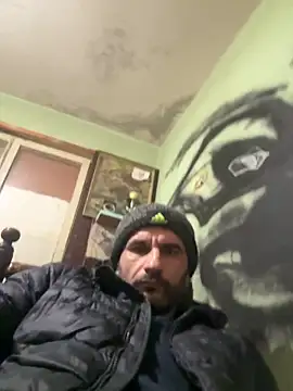 Snapshot of Georgi51906788 chatting on 12.22.25 Georgi51906788 online show from 12.22.25