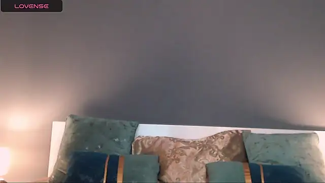 Snapshot of itsyourlady chatting on 01.06.26 itsyourlady online show from 01.06.26