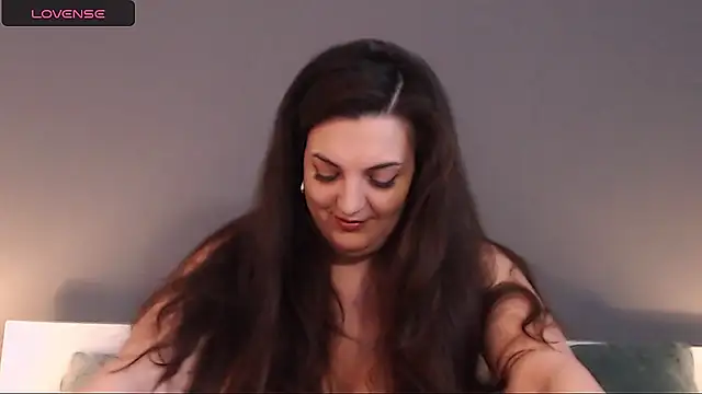 Snapshot of itsyourlady chatting on 02.24.26 itsyourlady online show from 02.24.26