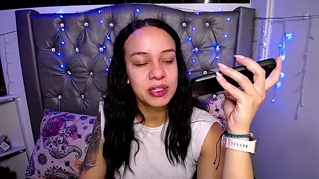 LAILAGUMMY online show from 02.17.25