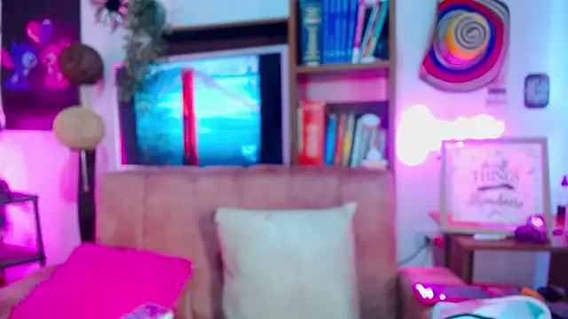 Snapshot of CiaraaSweet chatting on 05.15.26 CiaraaSweet online show from 05.15.26