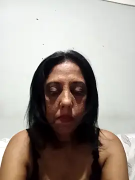 Snapshot of Mahi4luv chatting on 05.28.26 Mahi4luv online show from 05.28.26