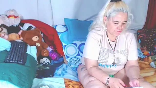 estrellita fugaz16x online show from 11.30.25