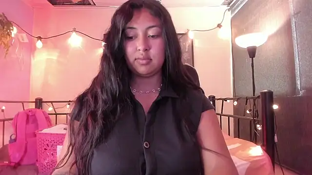 Snapshot of Pocahontas_power chatting on 02.05.25 Pocahontas power online show from 02.05.25