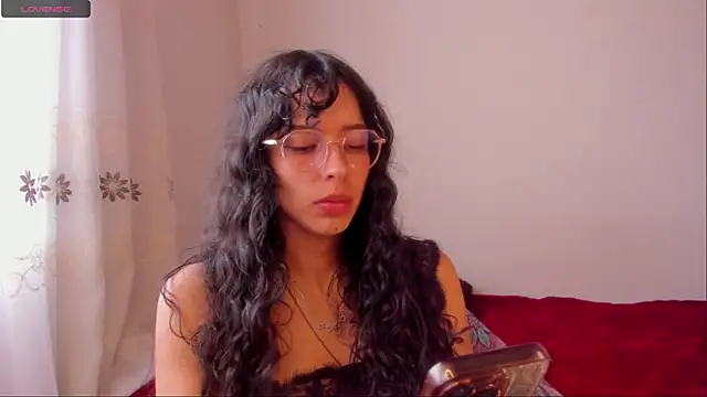 Snapshot of aluna_0310 chatting on 01.08.25 aluna 0310 online show from 01.08.25